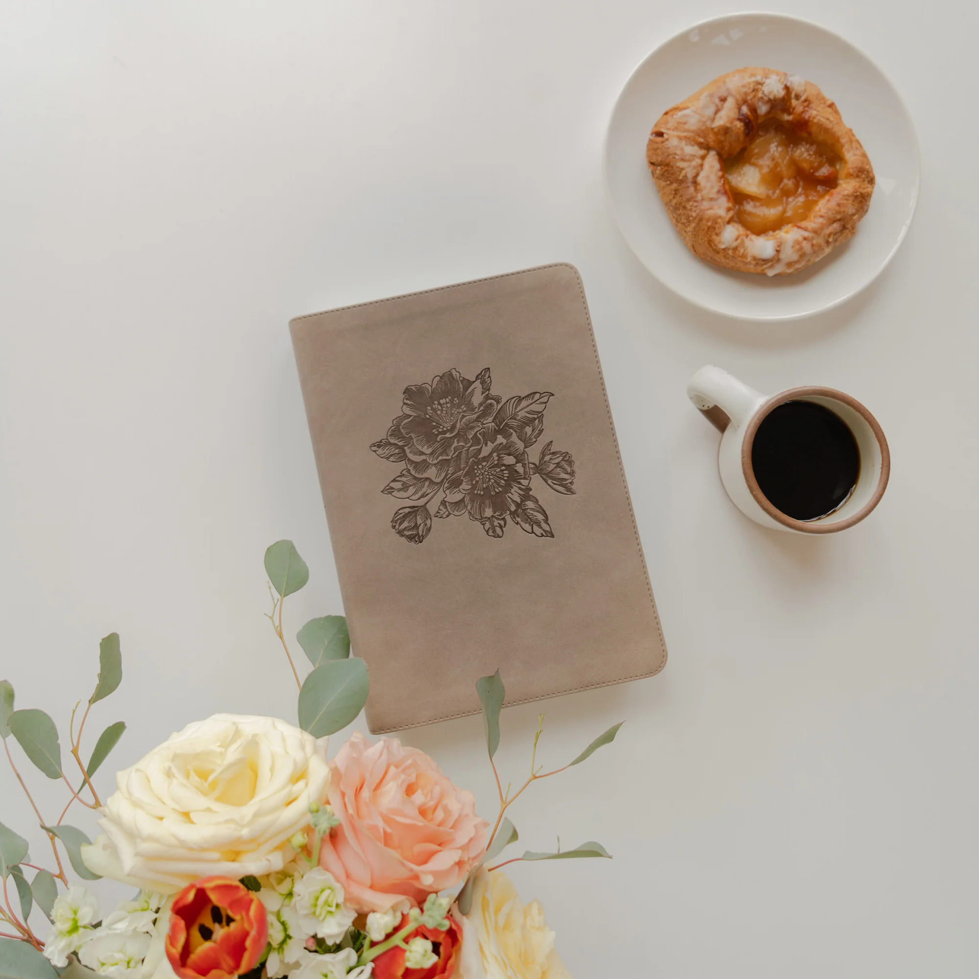 ESV Large Print Journaling Bible: Nara Theme - Image 9