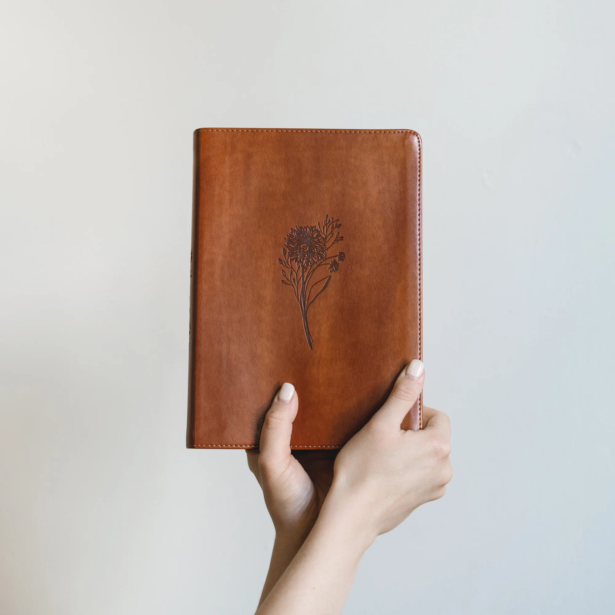 ESV Large Print Journaling Bible: Sierra Theme - Image 7