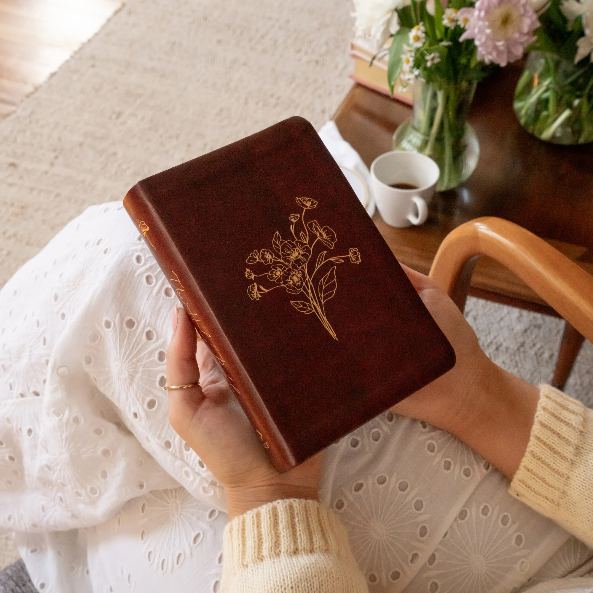 NLT Compact Bible: Yorkshire Theme - Image 9